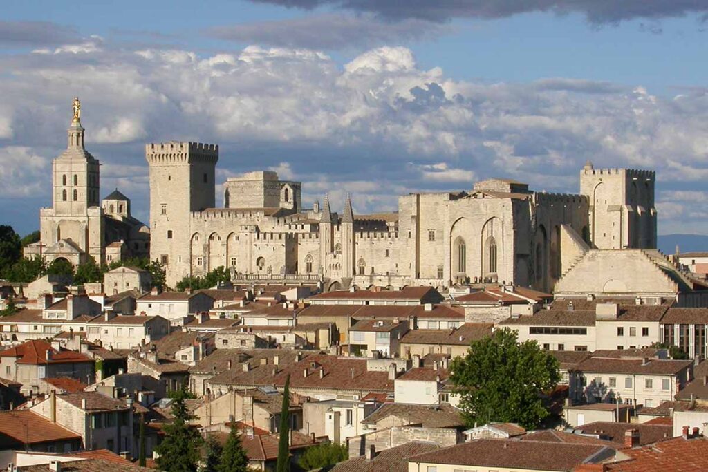 Palais des Papes - Top Things to do in Avignon